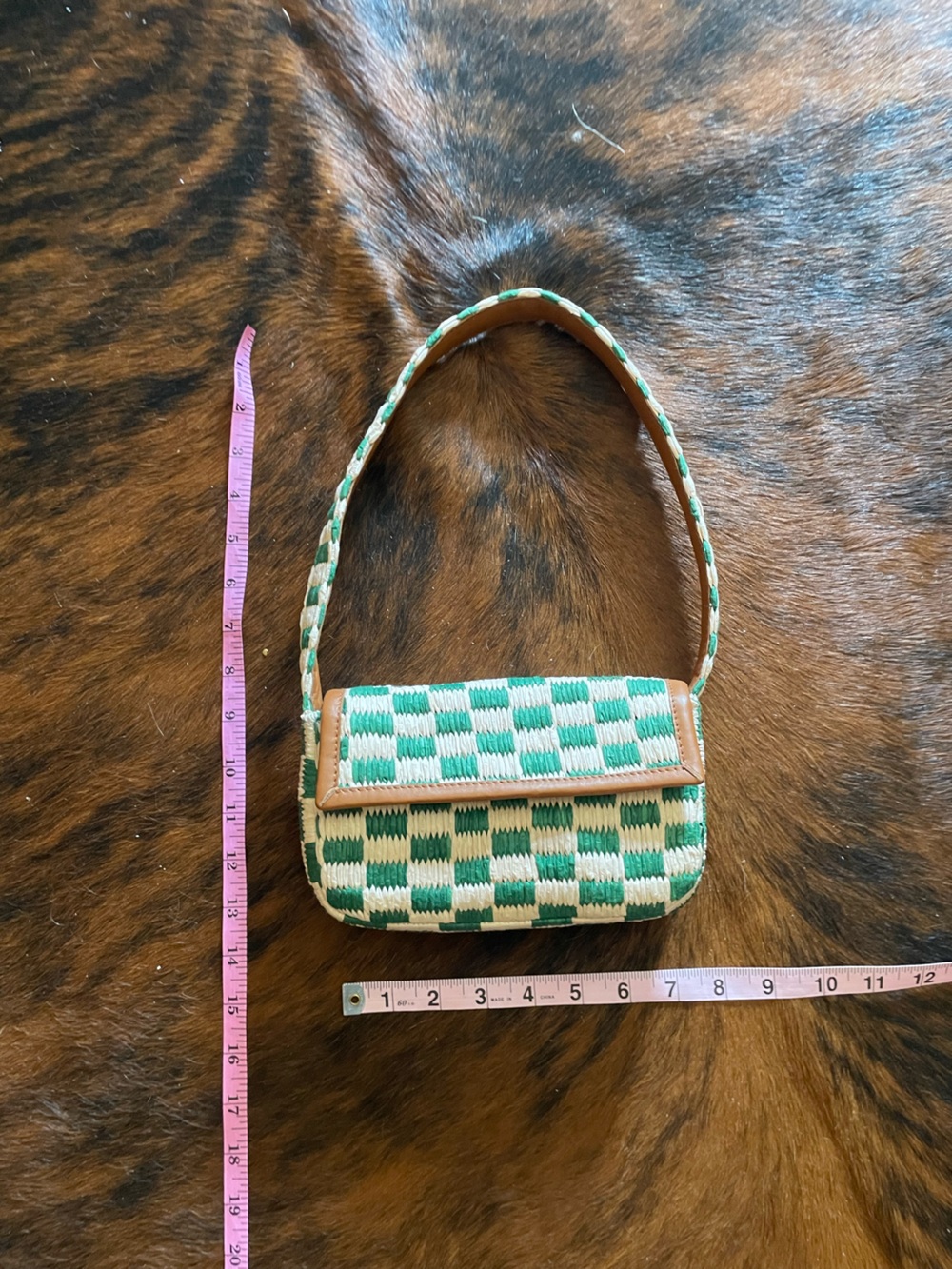 Anthropologie Fiona Shoulder Bag:
Raffia Edition in green and white check. - Picture 8 of 8